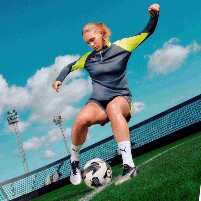 Botas de fútbol KING ULTIMATE para mujer, para terreno firme y artificial