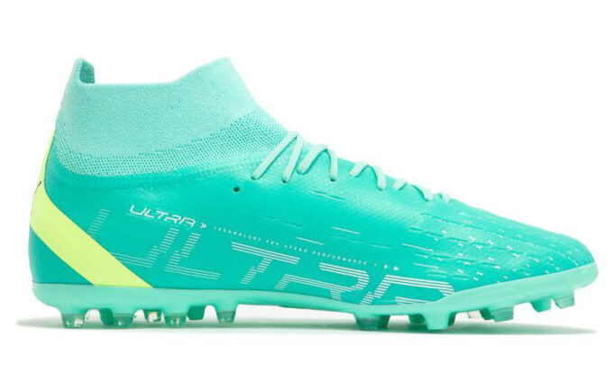 Botas de fútbol profesionales Ultra Pro MG «Menta Eléctrica»