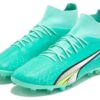 Botas de fútbol profesionales Ultra Pro MG «Menta Eléctrica»