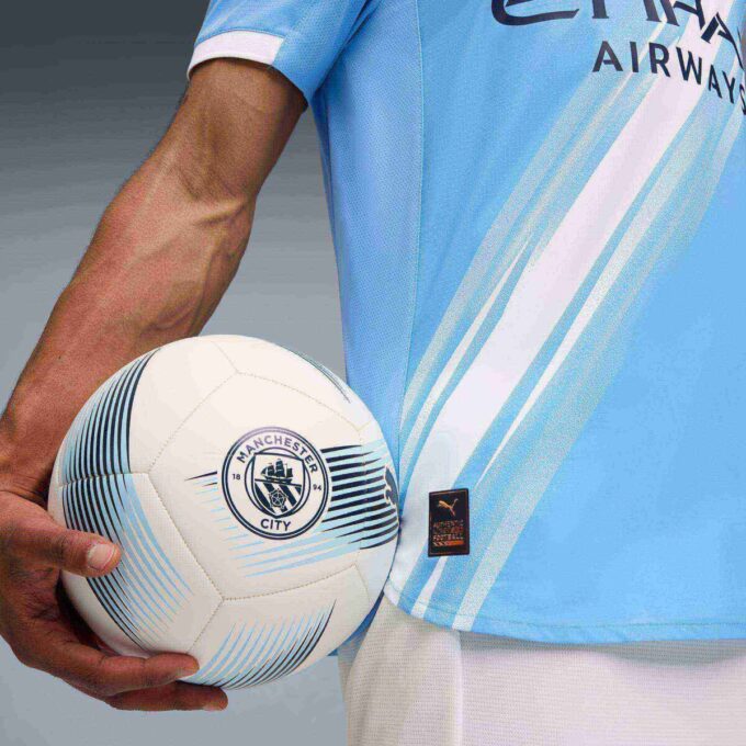 Camiseta de fútbol auténtica de local del Manchester City 25/26 para hombre