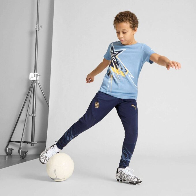 Camiseta de fútbol con el logotipo para niños grandes de PUMA x CHRISTIAN PULISIC
