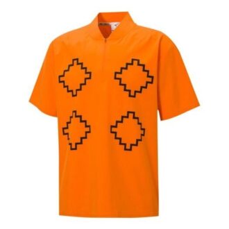 Camiseta de manga corta con cuello en V y gráfico PUMA x Pronounce «Naranja y negro»