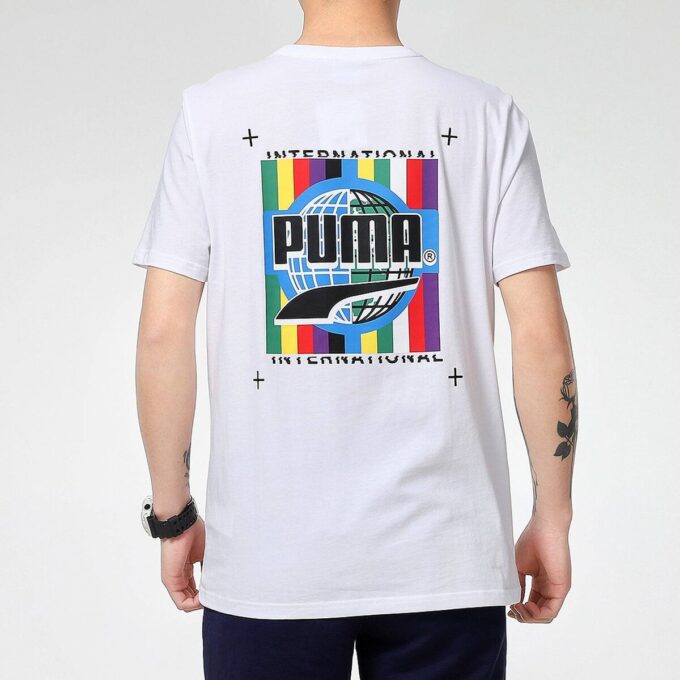 Camiseta de manga corta con estampado fotográfico de grafiti «Blanco, azul y rojo»