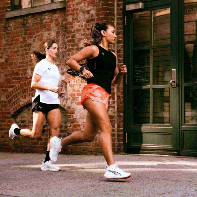 Camiseta de tirantes para correr Everyday Cloudspun Ultra Soft para mujer