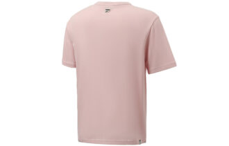 Camiseta deportiva con cuello redondo y manga corta, color rosa y rojo, con estampado de logotipo divertido