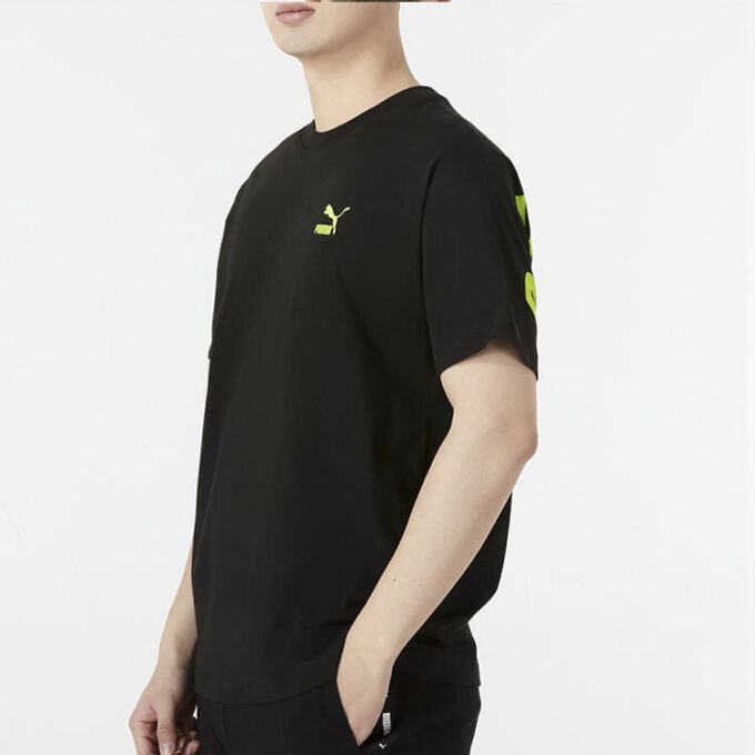 Camiseta deportiva con eslogan «Negra»