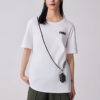 Camiseta Essentials con logo pequeño «Blanca»