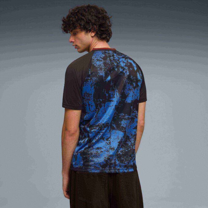 Camiseta estampada Essentials para hombre