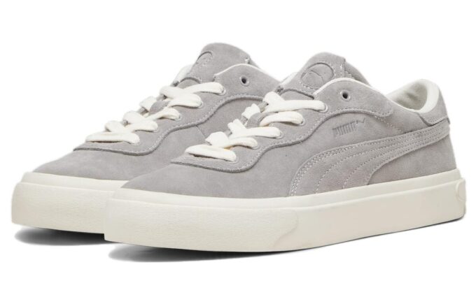 Capri Royale Suede «Gris claro y blanco»