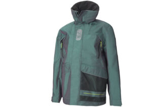 Chaqueta Tech Stormcell de PUMA x Helly Hansen «Verde y negro»