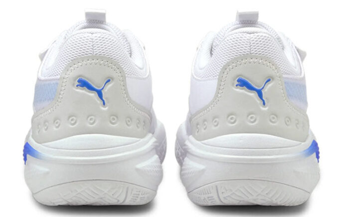 Equipo de jinetes de la corte «White Bluemazing»