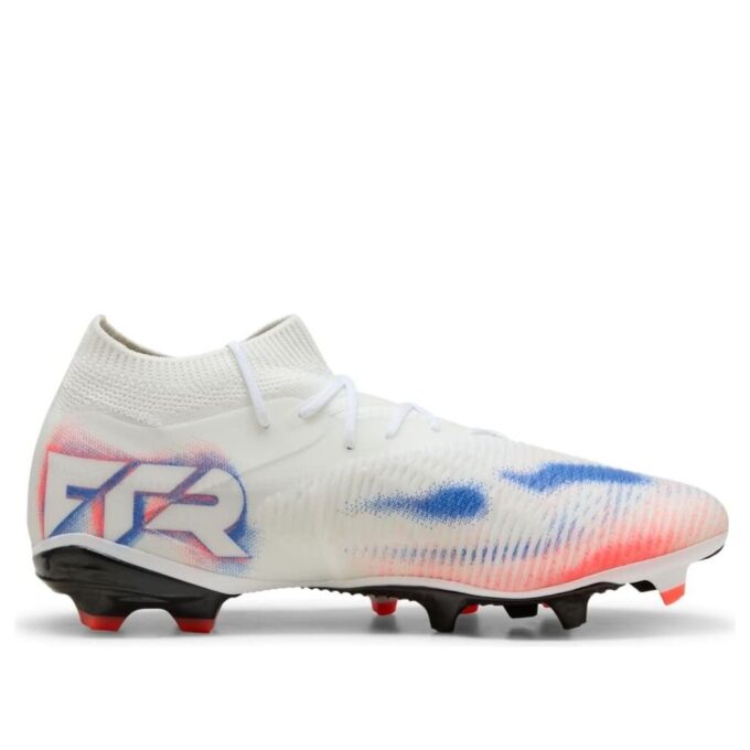 Future 8 Match «Blanco, negro, rojo brillante»