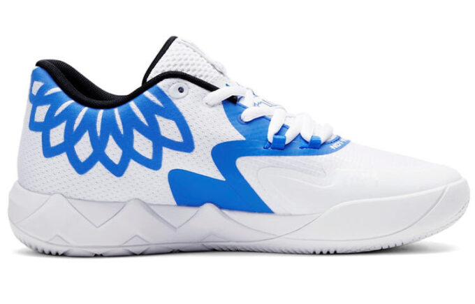 MB.01 Balón LaMelo bajo «Colores del equipo: Blanco Bluemazing»