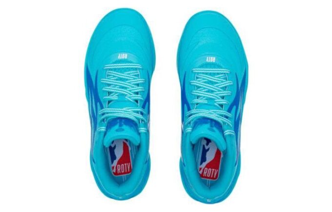 MB.02 LaMelo Ball «Novato del Año»