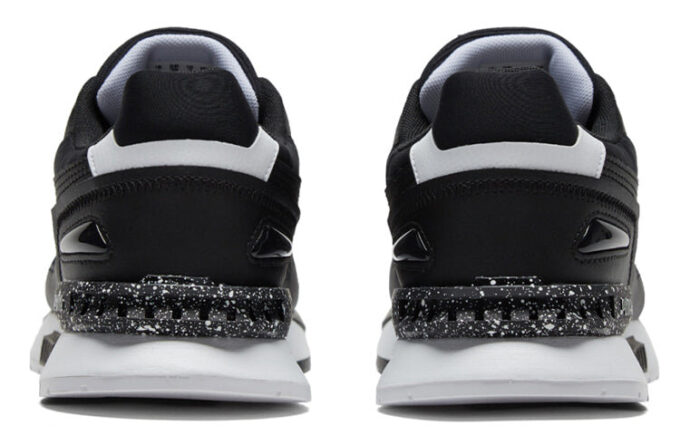 Mirage Mox «Bubble – Blanco y negro»