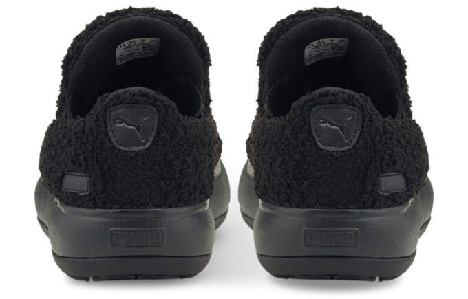 (Mujeres) Zapatillas sin cordones Mayu de gamuza «Teddy – Negro»