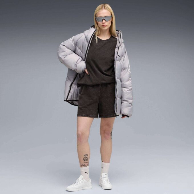 Pantalones cortos con lavado ácido para mujer de Elevated Essentials