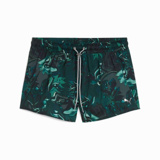 Pantalones cortos de entrenamiento tejidos Green Terrains para mujer