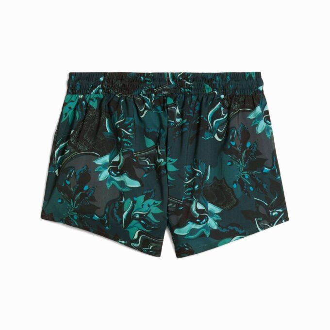 Pantalones cortos de entrenamiento tejidos Green Terrains para mujer