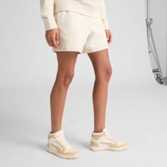 Pantalones cortos de tiro medio de 13 cm para mujer de Elevated Essentials