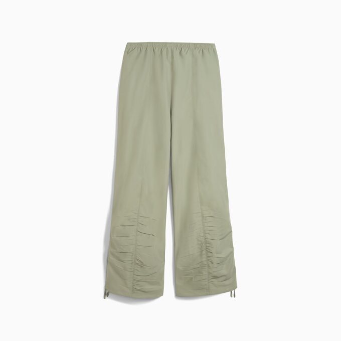 Pantalones paracaídas para mujer: esenciales para tu armario