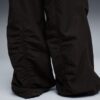 Pantalones paracaídas para mujer: esenciales para tu armario