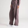 Pantalones rectos con estampado animal Essentials para mujer