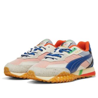 Podio de pilotos Blktop «Alpine Snow Clyde Royal»