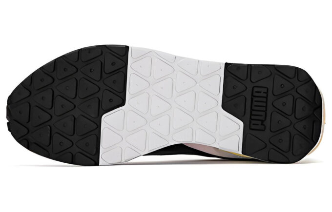 R22 «Blanco Negro Gris Vaporoso»