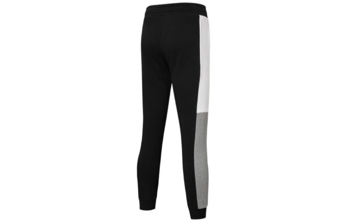 Sudadera con capucha Fusion y pantalones vaqueros oscuros «Negro»