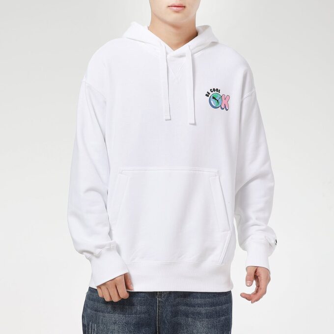 Sudadera con capucha gráfica del centro «Blanco, azul y rojo»