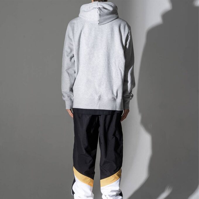 Sudadera con capucha PUMA x Helly Hansen «Gris y roja»
