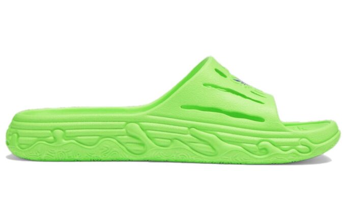 Toboganes LaMelo Ball MB.03 «Green Gecko»