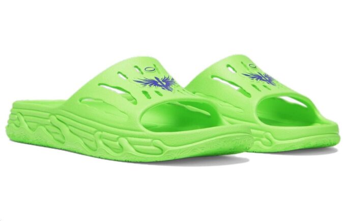 Toboganes LaMelo Ball MB.03 «Green Gecko»