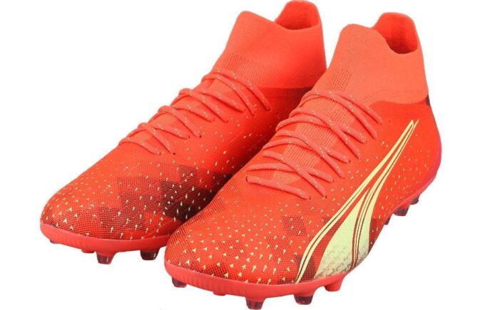 Ultra Pro MG «Oro Rojo»