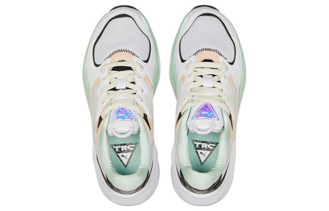 (WMNS) Dimensiones TRC Mira «Nube de Nimbo Blanco»
