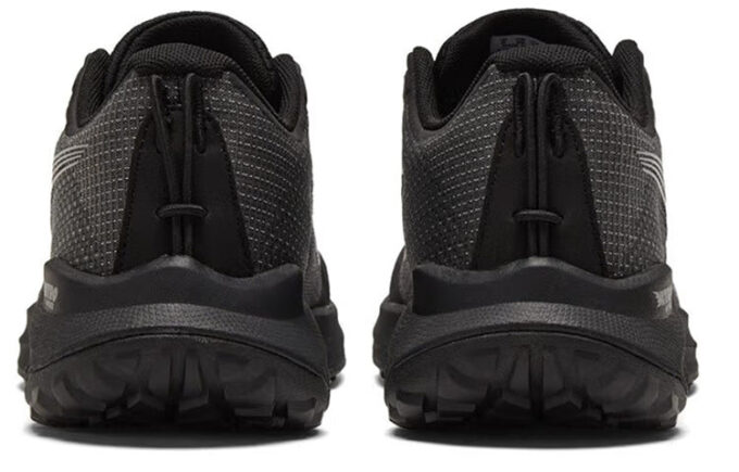 (WMNS) Fast-Trac Nitro «Negro Metalizado Plateado»