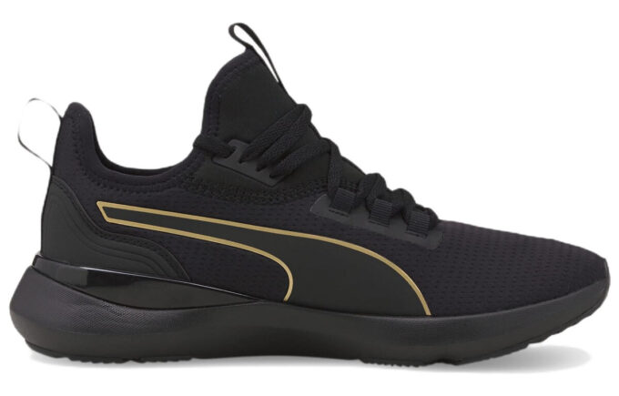 (WMNS) Pure XT «Equipo Negro Dorado»