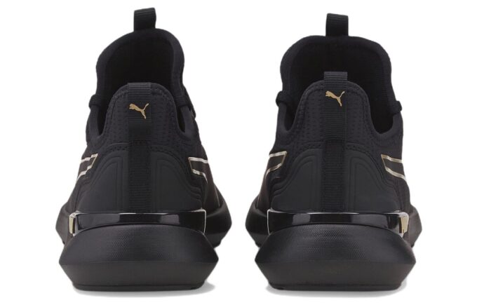 (WMNS) Pure XT «Equipo Negro Dorado»