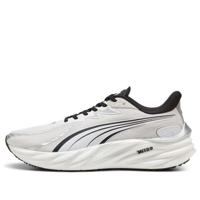 (WMNS) Velocity Nitro 4 «Blanco y negro»