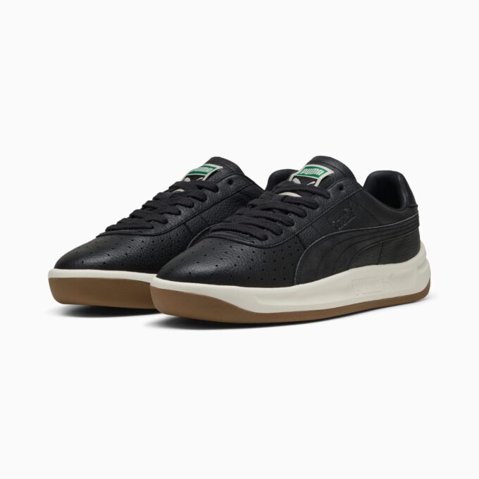 Zapatillas deportivas de base especial GV Zapatillas deportivas de base especial GV