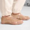 Zapatillas deportivas de satén para mujer Mostro Fey Zapatillas deportivas de satén para mujer Mostro Fey