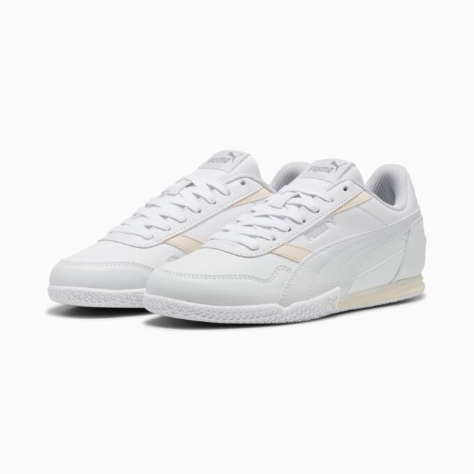 Zapatillas deportivas fáciles de poner para niños grandes de Bella Donna Zapatillas deportivas fáciles de poner para niños grandes de Bella Donna
