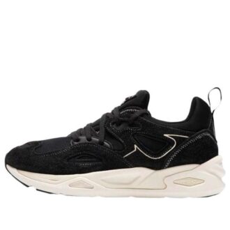 Zapatillas desgastadas TRC Blaze «Negro y blanco»