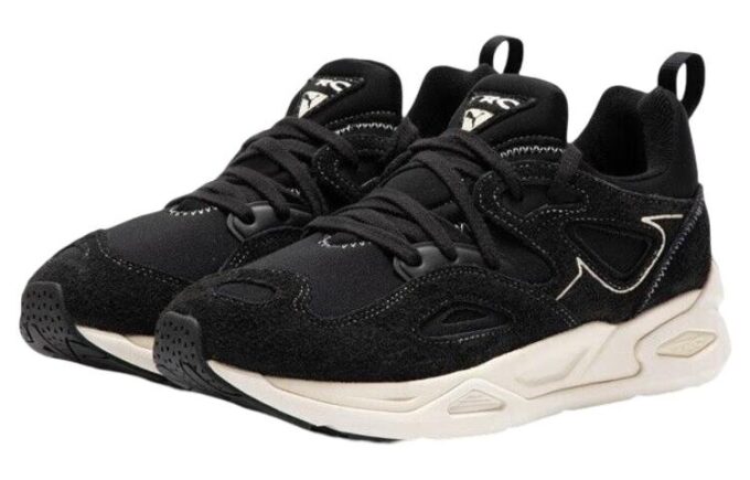 Zapatillas desgastadas TRC Blaze «Negro y blanco»