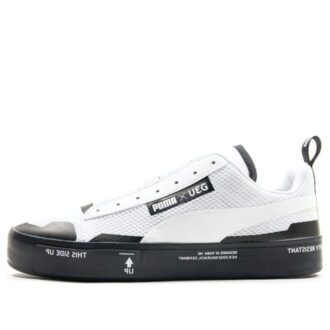 Zapatillas sin cordones UEG x Court Play «Gravity Resistance – Blanco»